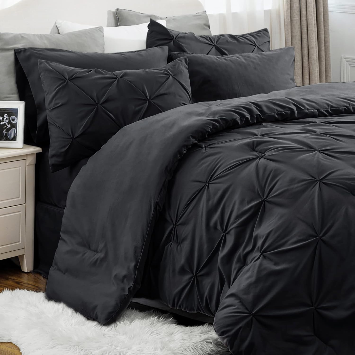 Pinched Bedding Comforter Set