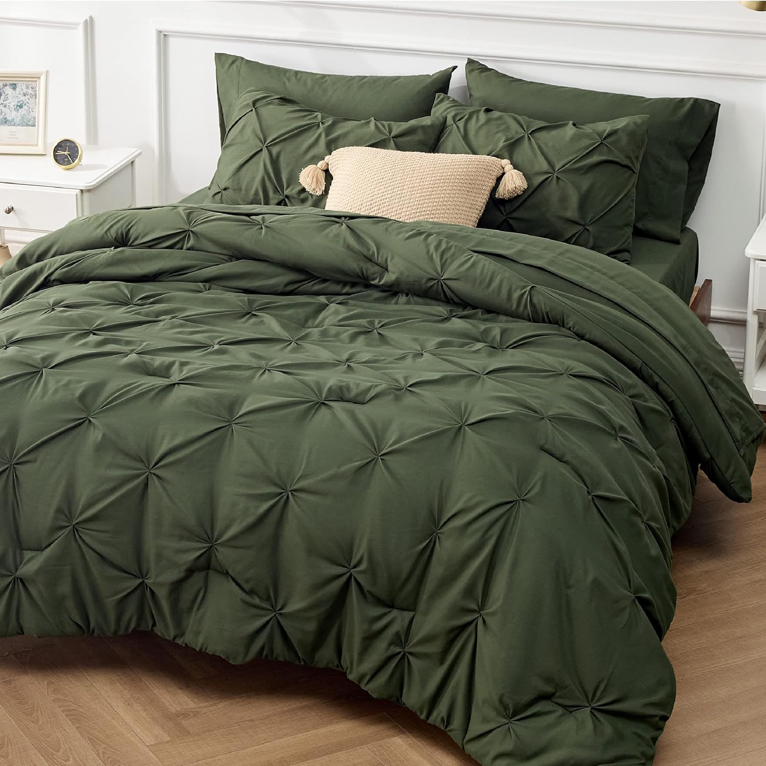 Pinched Bedding Comforter Set