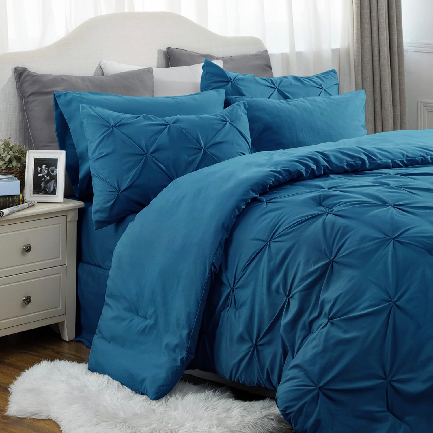 Pinched Bedding Comforter Set