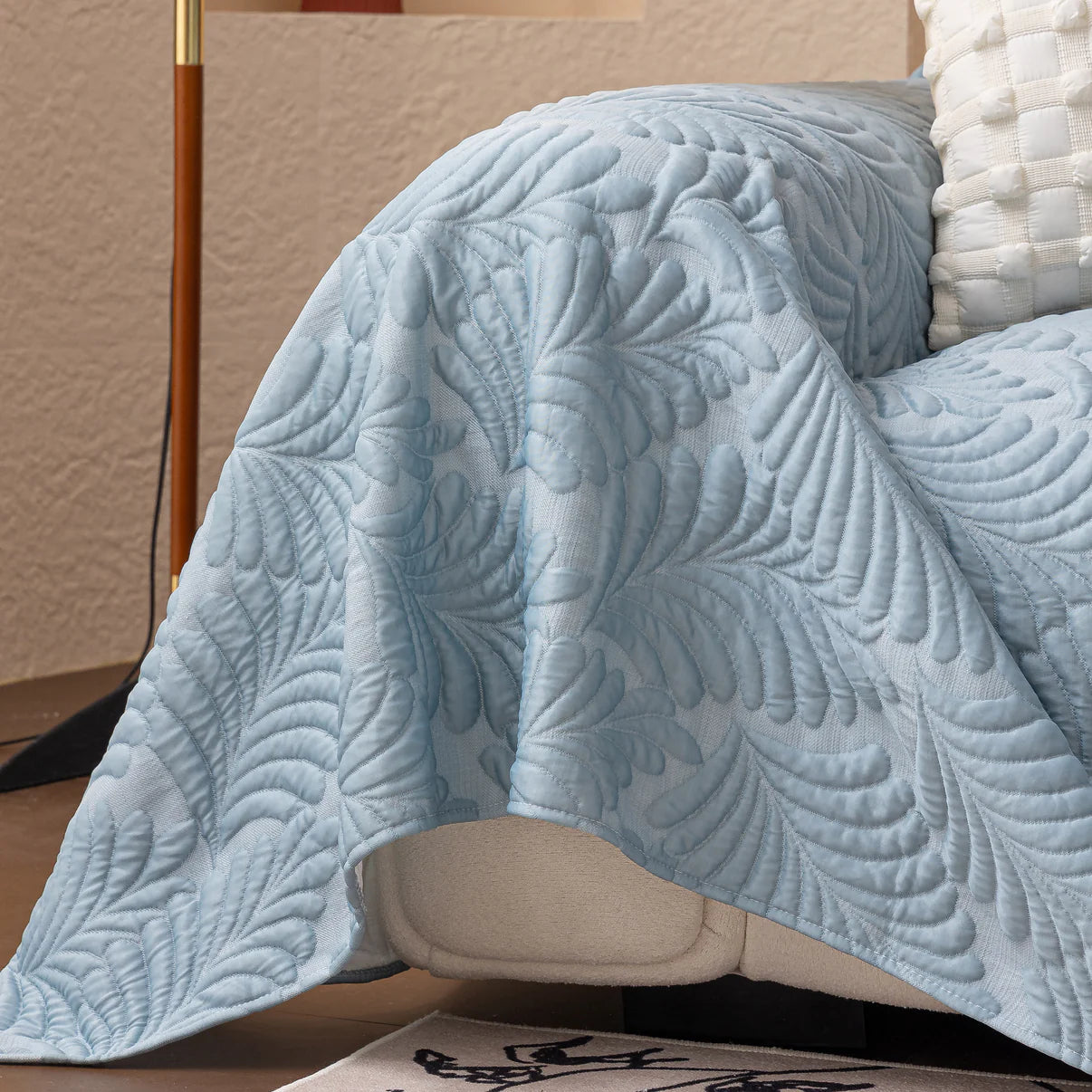 Non-Slip Elegant Quilted Tassels Sofa Couch Cover