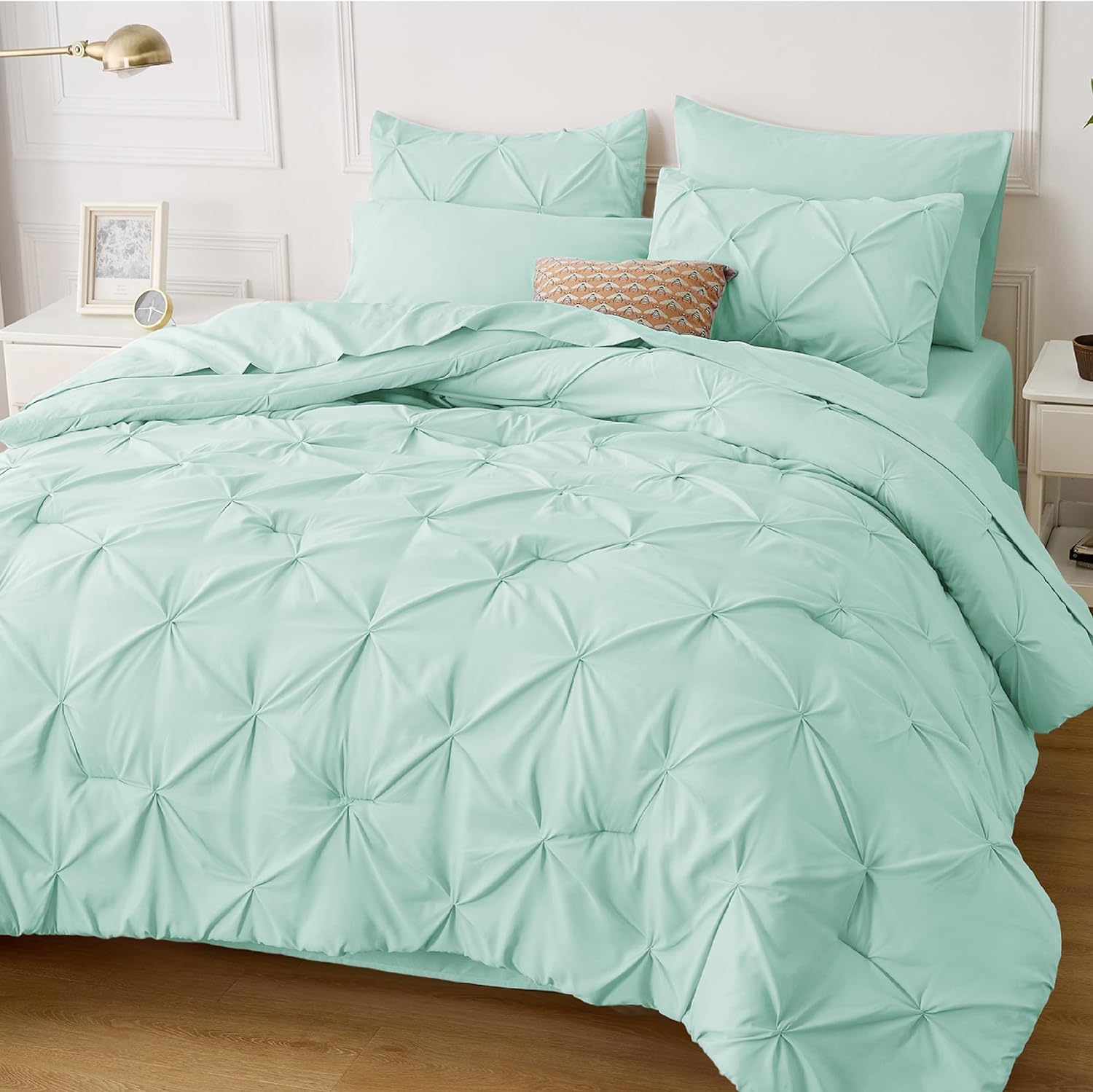 Pinched Bedding Comforter Set