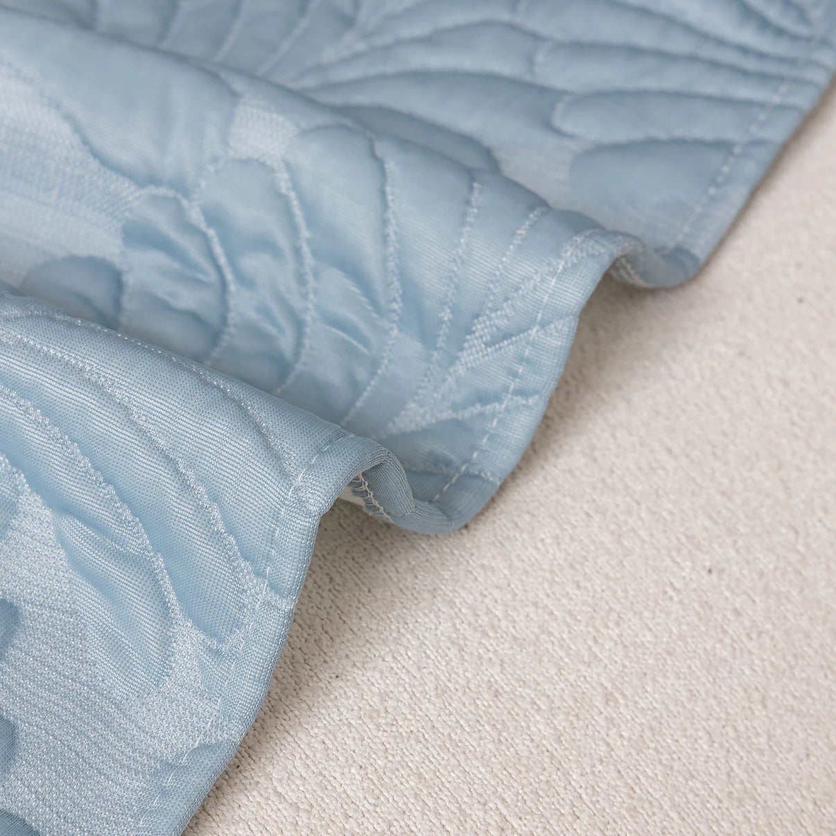 Non-Slip Elegant Quilted Tassels Sofa Couch Cover